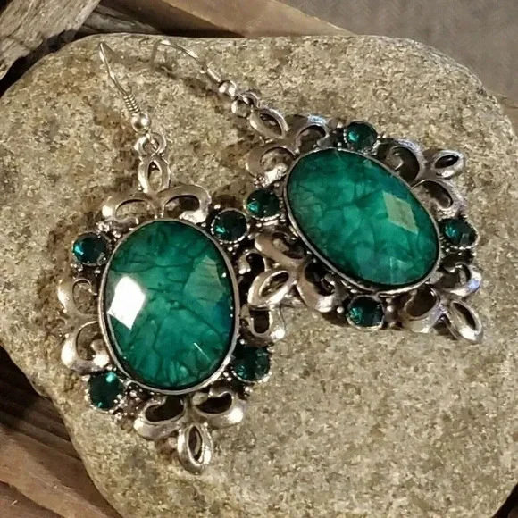 Vintage 90s Lacy Fancy Green Antique Silver Acrylic Crystal Dangle Earrings FLAW - Picture 6 of 7